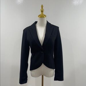 Women’s Black Cropped  Blazer, tailored fit, single-breasted, one-button closure